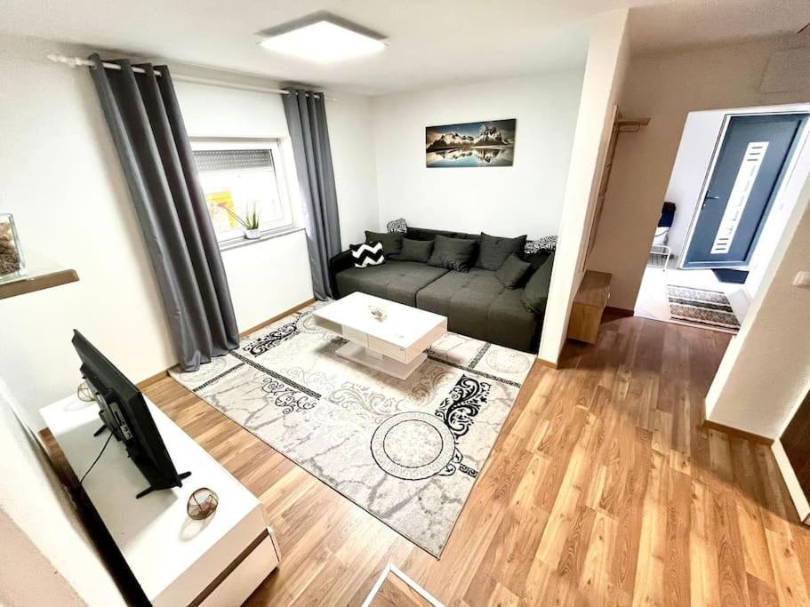 Ab Apartment Moderne Zweizimmerwohnung Villach Exterior foto